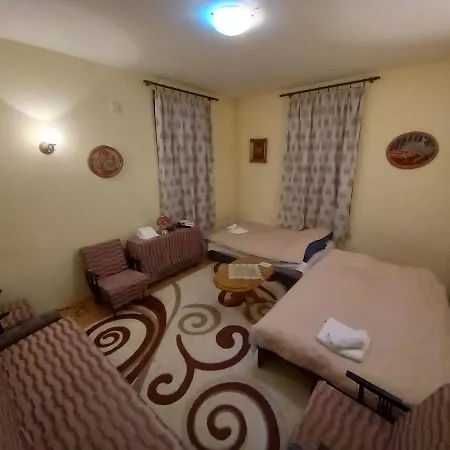 Guest House Prilep דירה *